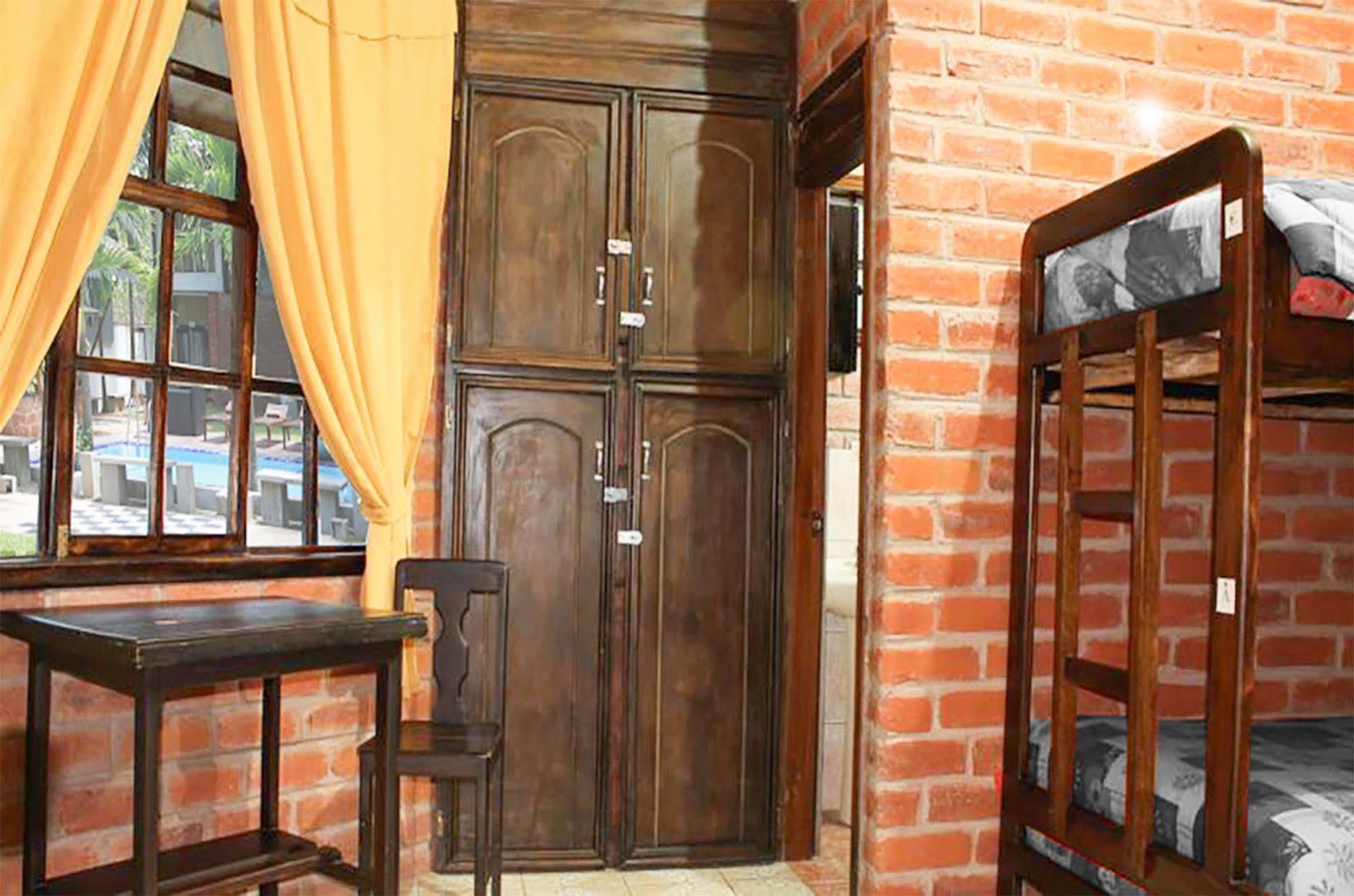Hostel City Hub Colombo Airport Katunayaka Zewnętrze zdjęcie